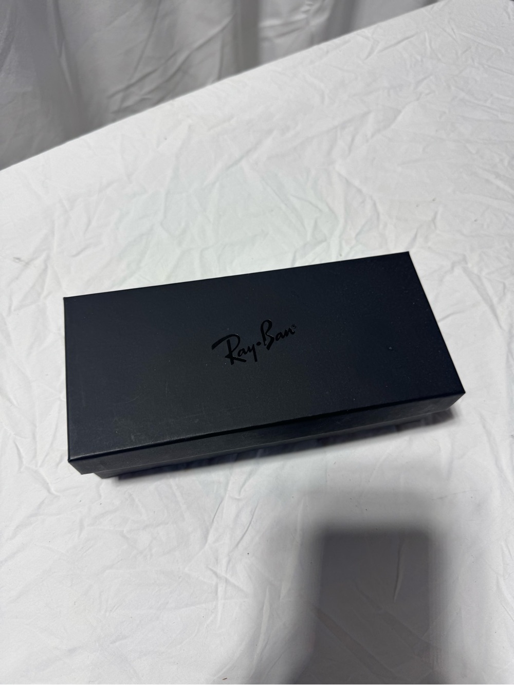 Ray-Ban Black Aviator Sunglasses with Smoke Lenses - Picture 4 of 4